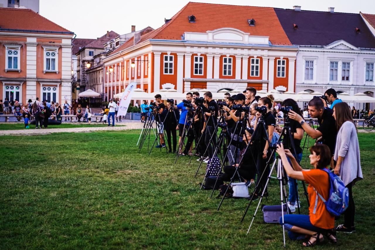 Take Pro Timisoara Apartment Екстер'єр фото